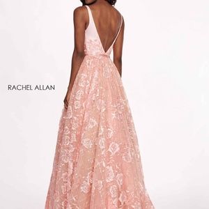 FORMAL GOWN